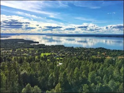 Dans quel pays se trouve la Dadécarlie ?