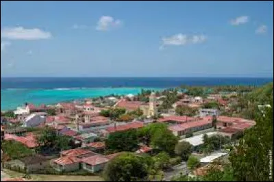 Laquelle de ces villes est située sur l'île de Marie-Galante, en Guadeloupe ?