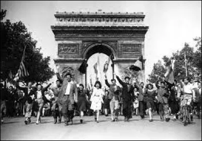 Lequel de ces personnages n'est pas d&eacute;c&eacute;d&eacute; en 1945 ?