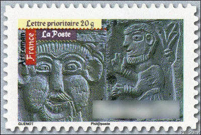 De grâce, un peu de tenue, voyons ! Ce n'est pas ici que l'on va brailler ".... et tout bronzé !"
(Complétez avec le nom du lieu !)