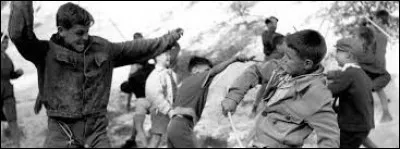 Qui sont les ennemis des enfants de Longeverne ?