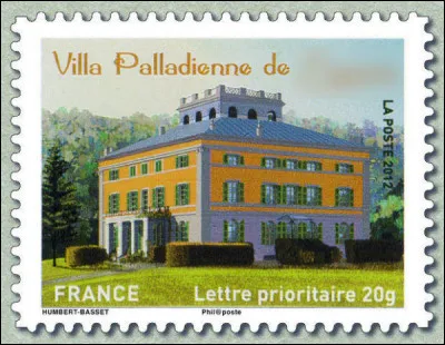 Cet édifice est une villa de style palladien du XIXe siècle, situé dans une région connue pour ses nombreuses forêts : quel est le nom du lieu ?