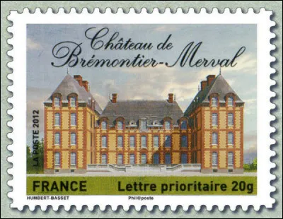 Construit à partir de 1629, ce monument au coeur d'un domaine de 120 ha du pays de Bray abrite actuellement ... (quoi donc ?)