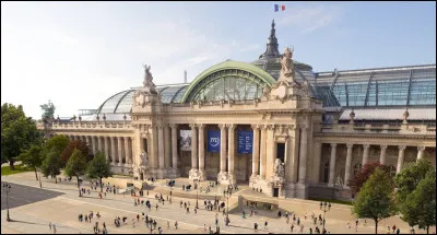Si vous visitez une exposition au Grand Palais, dans quel arrondissement êtes-vous ?