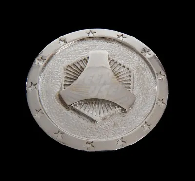 Dans le film où travaille-t-il ?