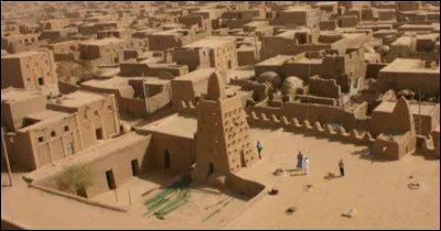 La ville de Tombouctou a été fondée par les nomades Touaregs. Dans quel pays actuel se trouve-t-elle ?