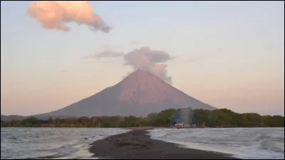 C'est le plus vaste avec 129 000 km² mais il ne compte que 6,4 millions d'habitants :