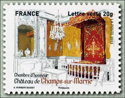 Ce château "de campagne" à Champs-sur-Marne fut un temps considéré comme une "maison de bouteille". Qu'est-ce à dire ?