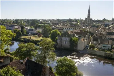 Loudun et Montmorillon sont des villes du d&eacute;partement :