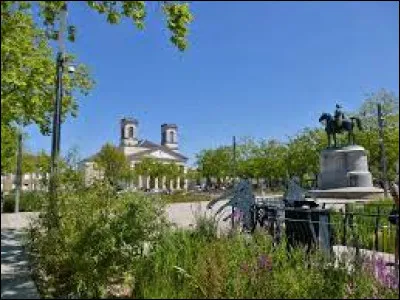 Sa pr&eacute;fecture est La Roche-sur-Yon :
