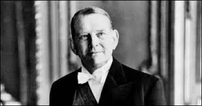 Qui était le président français de 1954 à 1959 ?