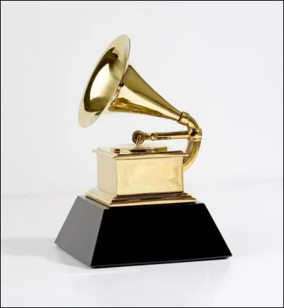 Lors de la c&eacute;r&eacute;monie de 2020, combien de Grammy Awards l'artiste a-t-elle remport&eacute;s ?