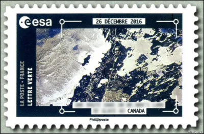 Alors que le 26/12 s'effectuait le survol, au Canada, ...