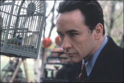 Dans quel film John Cusack est-il un marchand d'art juif qui apprend à peindre à Hitler ?