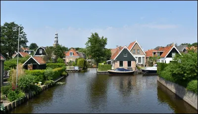 De quel pays la Frise est-elle une région ?