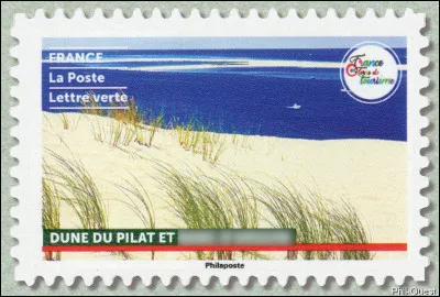 Bon, la dune, c'est déjà fait depuis belle lurette... Mais qui c'est là, ce/ces/cette [... ?...] ?
