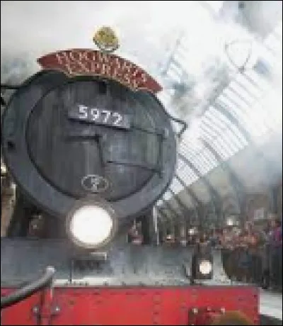 Enfin c'est le jour J !
Tu vas à la gare et tes parents te disent exactement où aller parce qu'ils ne peuvent pas aller avec toi. Comment réagis-tu ?