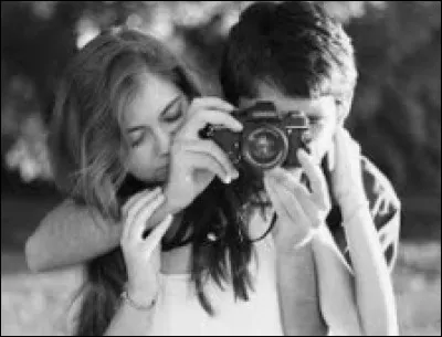 Finalement, vous parlez un peu et il te dit qu'il s'appelle Euan et qu'il vient d'une famille moldue. Il aimerait apprendre à te connaitre. Que dis-tu ?