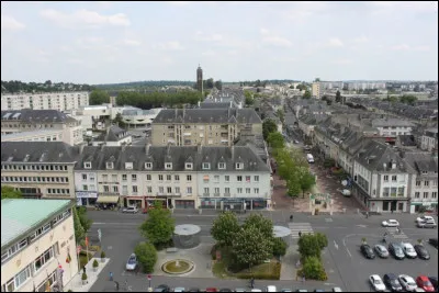 Sa préfecture est Saint-Lô :