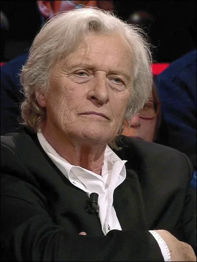Le nombre de personnages morts joués par Rutger Hauer est de...
