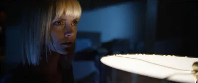 Qui est cette actrice qui joue dans "Sous haute surveillance" ?