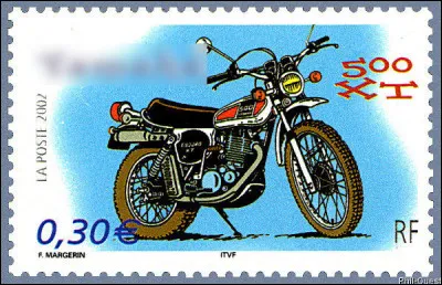 1976-1989 > Ses dérivés ont subsisté jusqu'en 2015 ! Pas mal, pour une marque qui fait aussi bien des flûtes traversières que des pianos... Laquelle ?