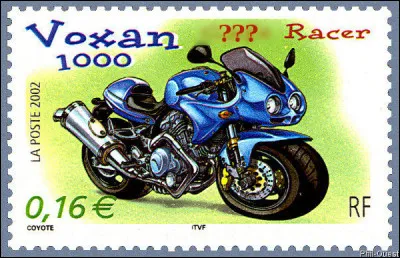Années 2000 > Une Voxan, de complexion [ ...nationalité ?... ], c'est juste pour aller [...son nom ?,] du coin, non ?