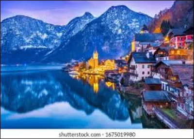 Dans quelle ville autrichienne Mozart est-il né ?