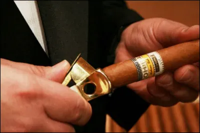 Au clair de ma lune, ouvre les yeux, pour l'amour de Dieu !