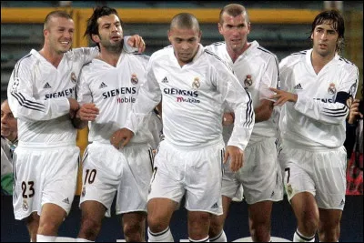 Quel joueur n'appartient pas à la première génération des "Galacticos" ?