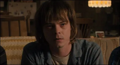 Qui est ce jeune homme, se révélant assez passif au début de la saison quatre ?