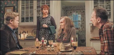 Dans quel film une homme présente-t-il sa compagne à ses parents ?