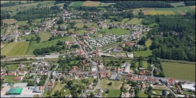 La ville d'Aubin-Saint-Vaast fait partie du pays :