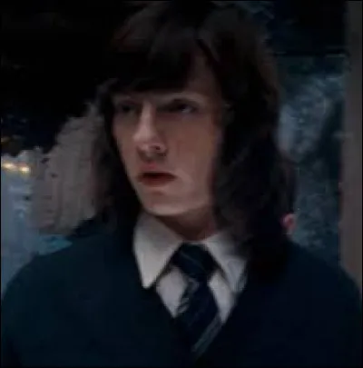 Dans quelle maison est Michael Corner ?