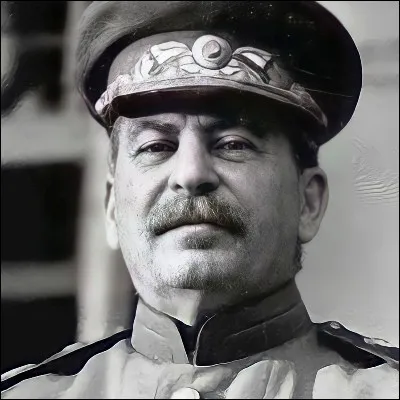 Au cours de quelle conf&eacute;rence interalli&eacute;e Staline accepte-t-il d�entrer en guerre contre le Japon apr&egrave;s la d&eacute;faite de l�Allemagne ?