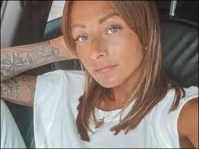 Comment s'appelle-t-elle ?