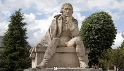 &Agrave; l'occasion du bicentenaire de la R&eacute;volution fran&ccedil;aise en 1989, les cendres de Condorcet ont &eacute;t&eacute; transf&eacute;r&eacute;es au Panth&eacute;on.