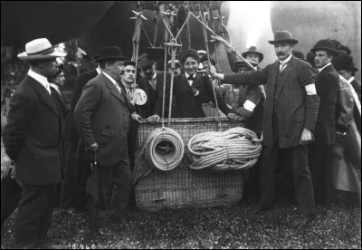 En quelle année Marie Marvingt a-t-elle obtenu son brevet de pilote de ballon libre ?