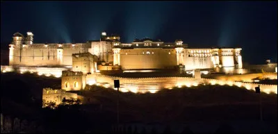 En quelle année l'Inde accède-t-elle à l'indépendance ?