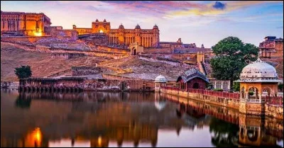 À quel compositeur doit-on l'opéra-ballet "Les Indes galantes" ?