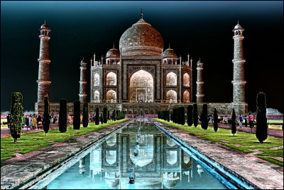 En quel siècle le Taj Mahal a-t-il été construit ?