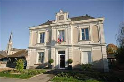 Je vous propose de commencer notre balade dans les Pays-de-la-Loire, à Bauné. Ancienne commune dans le Baugeois, elle se situe dans le département ...