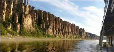 Dans quel pays la Léna est-elle située ?