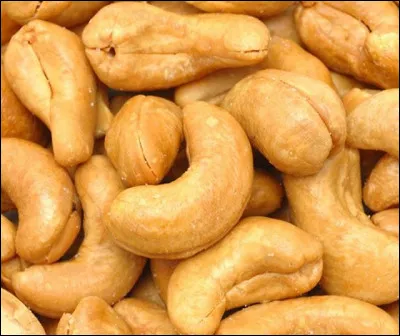 De quel arbre proviennent ces fruits secs ?