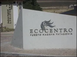 Etape 10 : Les candidats doivent rcolter un maximum d'argent pour une association, l'Ecocentro Mar Patagonia, qui dfend une espce animale. Quel est cet animal ?