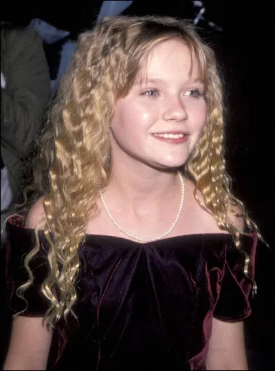 Comment se nomme Kirsten Dunst dans le film "Entretien avec un vampire" ?