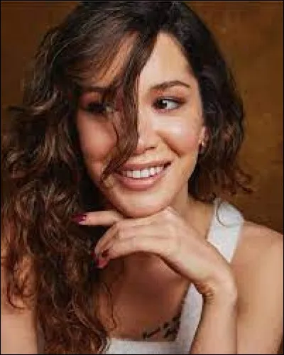 Quel est le nom de cette actrice ?