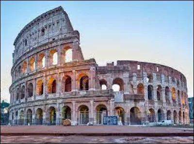 Quel objet est représenté dans l'image de la question 4 ?