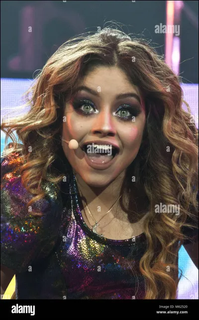 Laquelle de ces chansons n'est pas de Karol Sevilla ?