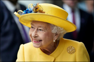 Depuis quelle année Elizabeth II est-elle reine d'Angleterre ?